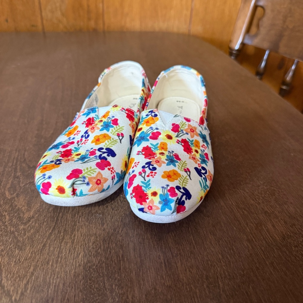 Toms Womens Alpargata Slip On Shoes Off White Canvas Floral Woemns Size 6.5